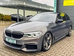 Grau metallic Gebraucht 2019 BMW M550 Performance Limousine | 41.850 € (Fairer Preis)
