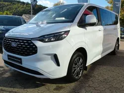 Weiß Gebraucht 2025 Ford Tourneo Custom Titanium Van / Kleinbus | 46.980 €