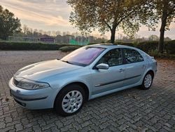 Grau Gebraucht 2003 Renault Laguna II Privilege Limousine | 2.399 € (Fairer Preis)