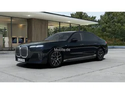 Schwarz Neu 2025 BMW i7 M Sport Limousine | 125.690 €