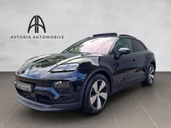 Tiefschwarz Gebraucht 2024 Porsche Macan SUV | 79.450 €
