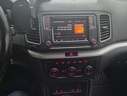 Weiß Gebraucht 2018 VW Sharan Van / Kleinbus | 13.000 € (Teuer)