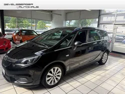 Schwarz Gebraucht 2018 Opel Zafira Business Innovation Van / Kleinbus | 14.980 € (Etwas zu teuer)