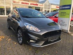 Grau Gebraucht 2017 Ford Fiesta ST-Line Kleinwagen | 8.300 € (Guter Preis)
