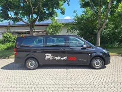 Schwarz Gebraucht 2016 Mercedes Vito Van / Kleinbus | 14.490 € (Teuer)