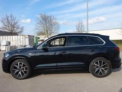 Schwarz Gebraucht 2022 VW Touareg R-line SUV | 43.480 € (Superpreis)