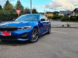 Blau Gebraucht 2020 BMW 330e M Sport Kombi | 29.300 € (Etwas zu teuer)