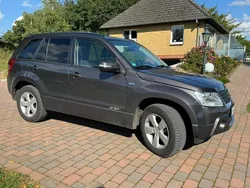 Grau Gebraucht 2012 Suzuki Grand Vitara SUV | 7.000 € (Guter Preis)