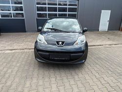 Grau Gebraucht 2006 Peugeot 107 Filou Kleinwagen | 2.100 € (Fairer Preis)