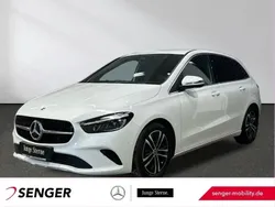Weiß Gebraucht 2024 Mercedes B220 Progressive Van / Kleinbus | 33.680 € (Guter Preis)