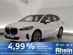 Weiß Gebraucht 2024 BMW 216 Active Tourer Luxury Line Van / Kleinbus | 25.470 € (Fairer Preis)