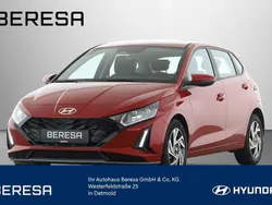Rot Neu 2025 Hyundai i20 Trend Limousine | 20.980 € (Guter Preis)