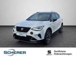 Weiß (metallic) Gebraucht 2024 Seat Arona FR SUV | 21.900 € (Etwas zu teuer)