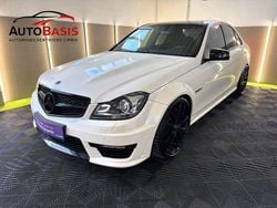 Weiß Gebraucht 2011 Mercedes C63 AMG AMG Limousine | 32.990 € (Fairer Preis)