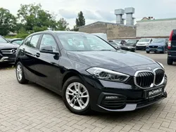 Black sapphire metallic Gebraucht 2021 BMW 118 Advantage Kleinwagen | 21.600 € (Fairer Preis)