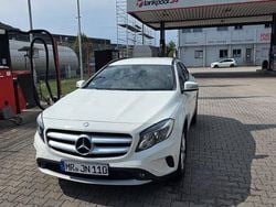Weiß Gebraucht 2014 Mercedes GLA200 Style SUV | 14.200 € (Guter Preis)
