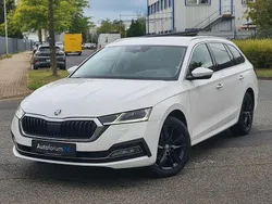 Weiß Gebraucht 2022 Skoda Octavia Style Kombi | 22.999 € (Guter Preis)