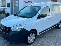 Weiß Gebraucht 2017 Dacia Dokker Van | 9.990 € (Fairer Preis)