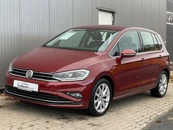 Rot Gebraucht 2018 VW Golf Sportsvan Highline Van / Kleinbus | 15.690 € (Fairer Preis)
