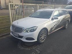 Weiß Gebraucht 2016 Mercedes E250 Kombi | 7.499 €