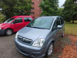 Grau Gebraucht 2007 Opel Meriva Van / Kleinbus | 2.123 € (Fairer Preis)