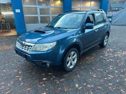 Blau Gebraucht 2012 Subaru Forester Comfort SUV | 4.900 € (Guter Preis)