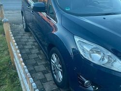 Blau Gebraucht 2014 Ford Grand C-Max Van / Kleinbus | 2.900 € (Superpreis)