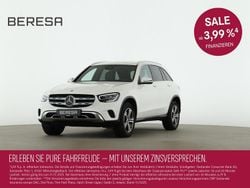 Weiß Gebraucht 2021 Mercedes GLC300e AMG SUV | 30.480 € (Fairer Preis)