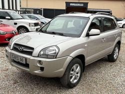 Warm silver Gebraucht 2009 Hyundai Tucson GLS SUV | 3.700 € (Fairer Preis)