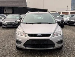Silber Gebraucht 2010 Ford Focus Style Kombi | 2.999 € (Fairer Preis)