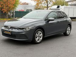 Grau Gebraucht 2020 VW Golf VIII Life Limousine | 17.400 € (Fairer Preis)