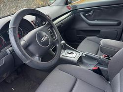 Grau Gebraucht 2001 Audi A4 Limousine | 2.299 € (Fairer Preis)