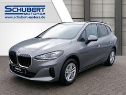 Skyscraper grau metallic Neu 2025 BMW 218 Active Tourer Van / Kleinbus | 36.856 € (Guter Preis)