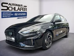 Abyss black / mic Gebraucht 2024 Hyundai i30 N Line Kombi | 26.480 € (Fairer Preis)