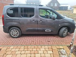 Grau Gebraucht 2019 Citroën Berlingo Van / Kleinbus | 16.000 € (Fairer Preis)