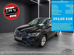 Deep black perleffekt (schwarz) Gebraucht 2024 VW Tiguan Allspace Life SUV | 36.440 € (Superpreis)