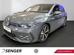 Grau Gebraucht 2024 VW Golf VIII GTE Limousine | 42.950 €