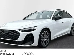 Weiß Gebraucht 2024 Audi A5 Ambiente Coupé | 69.849 €