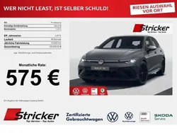 Delfingrau metallic / schwarz Neu 2025 VW Golf VIII Black Edition Limousine | 64.489 €