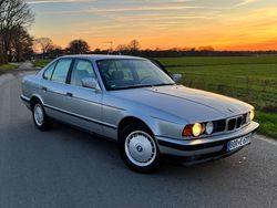 Silber Gebraucht 1992 BMW 520 Performance Limousine | 5.990 €