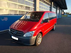 Rot Gebraucht 2012 Mercedes Vito Van / Kleinbus | 12.000 € (Etwas zu teuer)