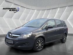 Grau Gebraucht 2012 Opel Zafira Family Limousine | 5.900 € (Fairer Preis)