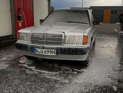 Weiß Gebraucht 1992 Mercedes 190 Limousine | 5.690 €