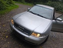 Silber Gebraucht 1999 Audi A4 Limousine | 750 € (Superpreis)