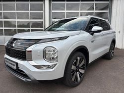 Weiß Neu 2025 Mitsubishi Outlander P-HEV Edition SUV | 50.990 € (Fairer Preis)