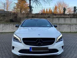 Weiß Gebraucht 2017 Mercedes CLA250 Limousine | 22.400 € (Fairer Preis)
