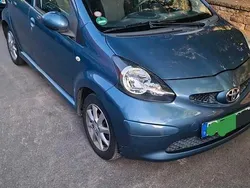 Blau Gebraucht 2008 Toyota Aygo Kleinwagen | 2.000 € (Fairer Preis)
