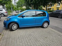 Blau Gebraucht 2018 VW up! Kleinwagen | 9.999 €
