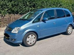 Grün Gebraucht 2009 Opel Meriva Selection Van / Kleinbus | 1.400 € (Guter Preis)
