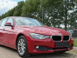 Rot Gebraucht 2012 BMW 320 Sport Line Kombi | 12.990 € (Fairer Preis)